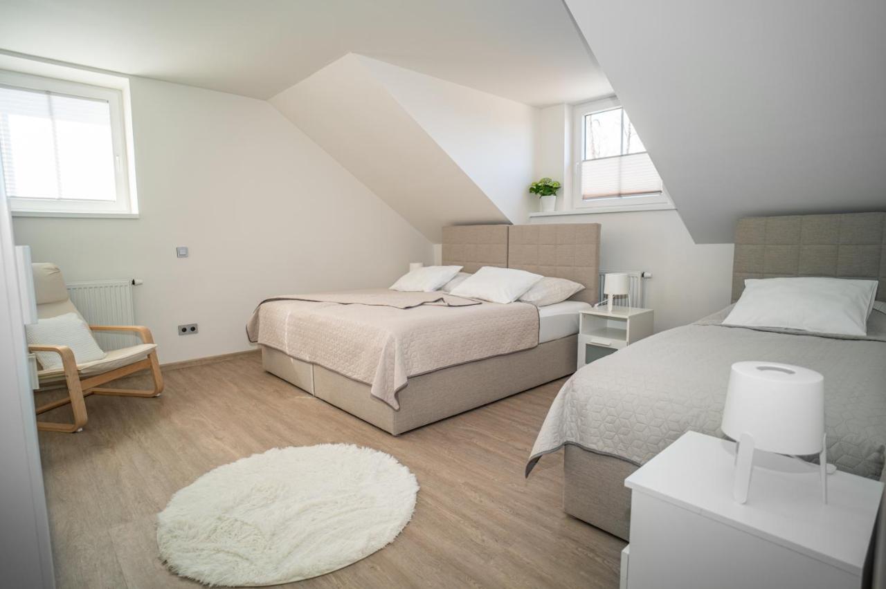 Apartmanovy Dum Sklipek Trutnov Bagian luar foto