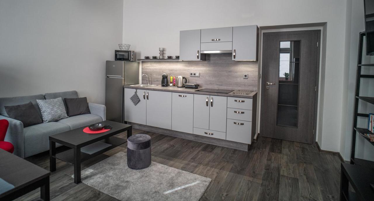 Apartmanovy Dum Sklipek Trutnov Bagian luar foto