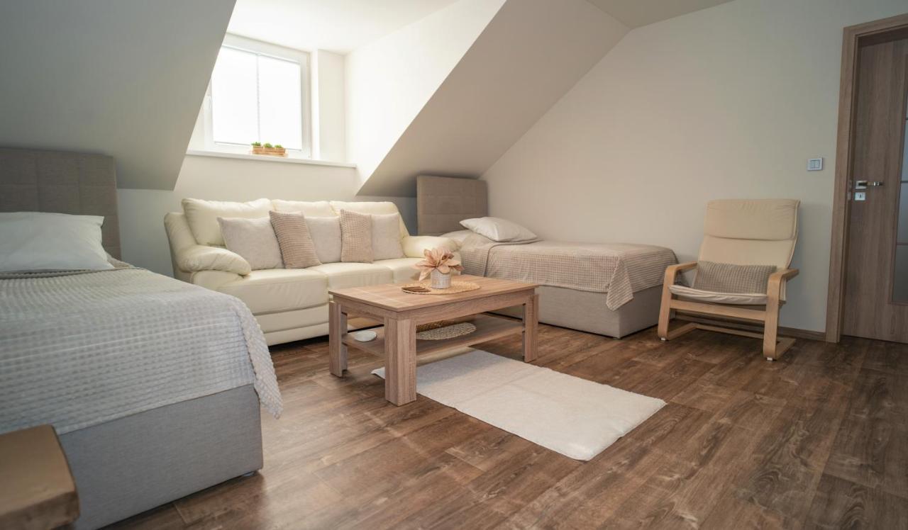 Apartmanovy Dum Sklipek Trutnov Bagian luar foto
