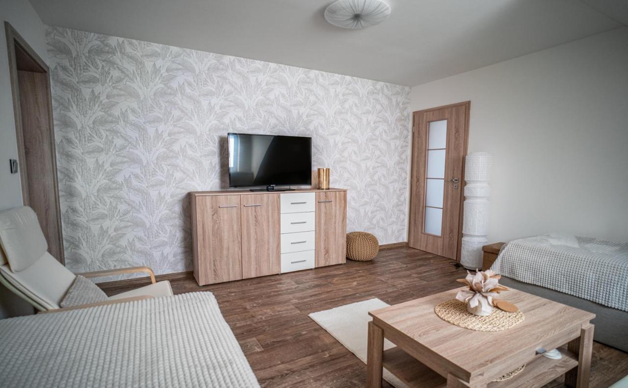 Apartmanovy Dum Sklipek Trutnov Bagian luar foto
