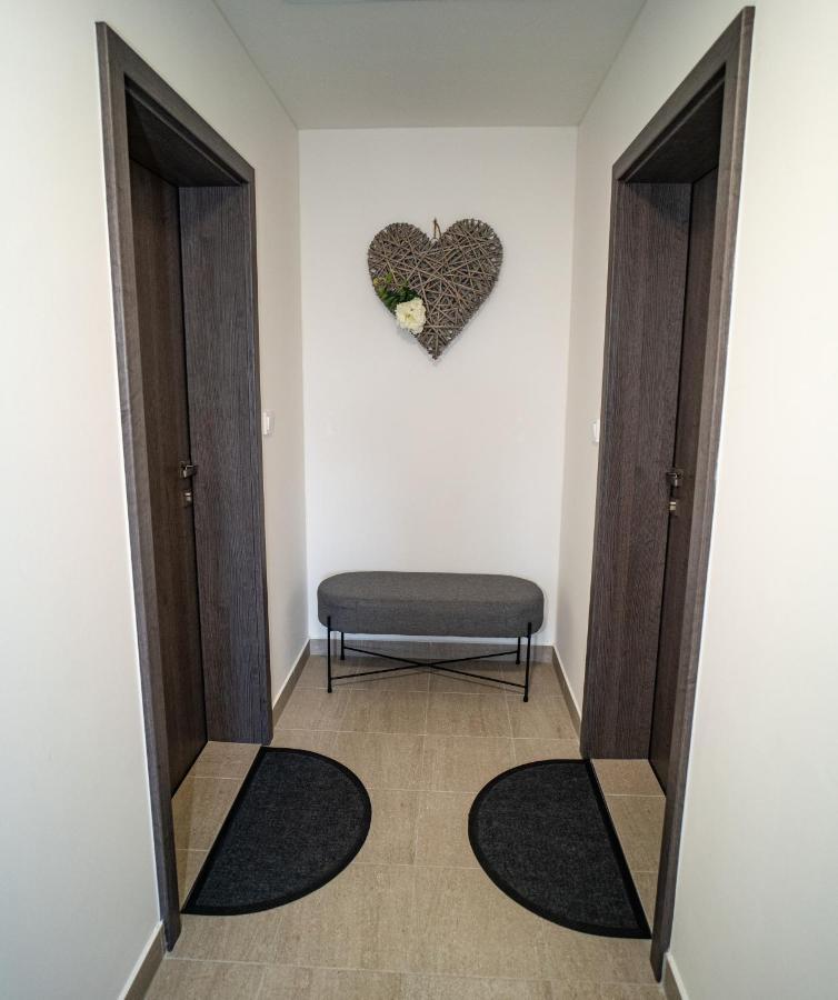 Apartmanovy Dum Sklipek Trutnov Bagian luar foto