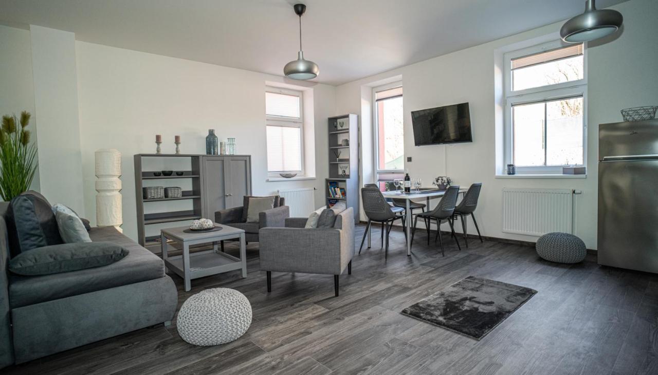 Apartmanovy Dum Sklipek Trutnov Bagian luar foto