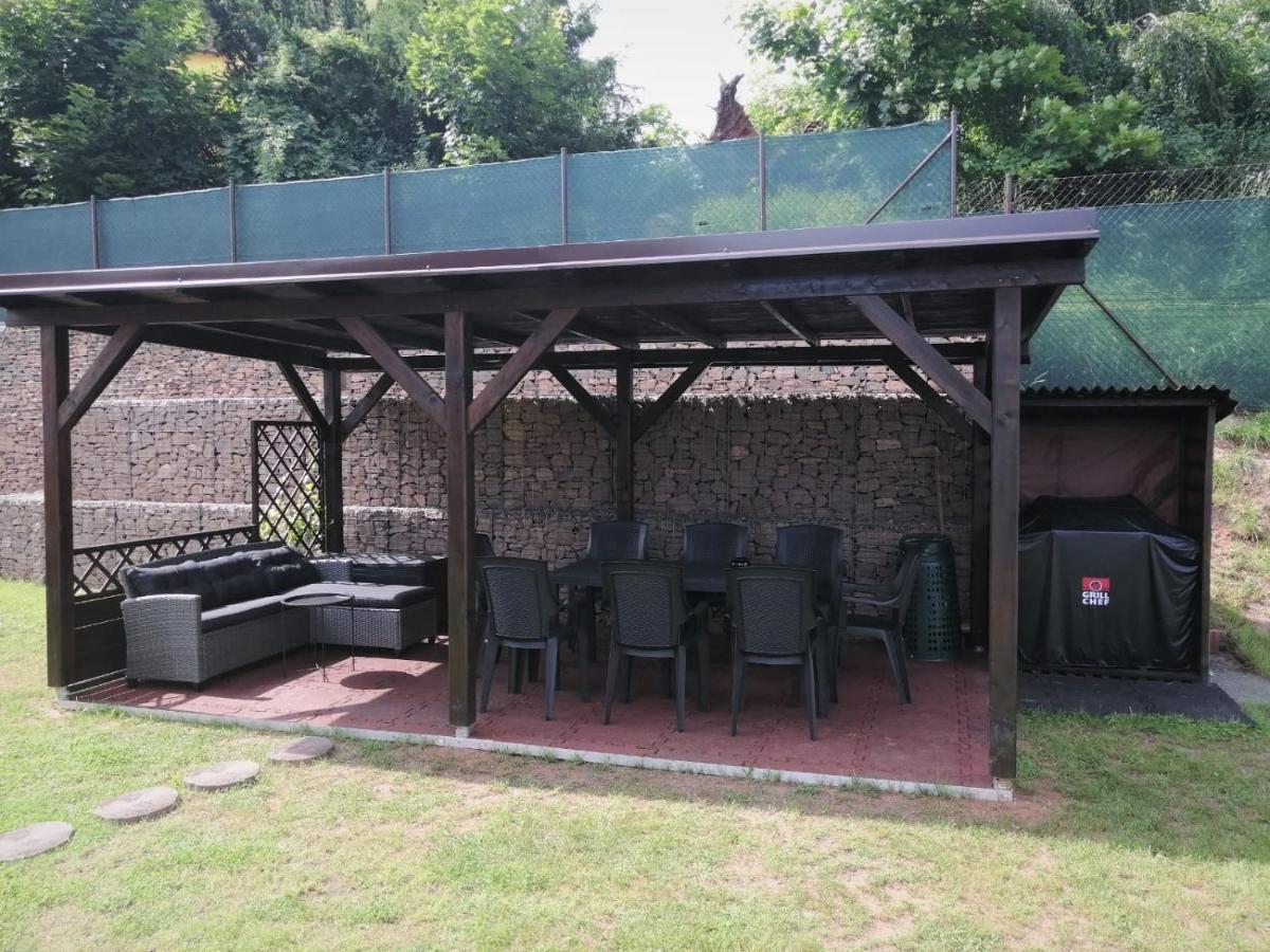 Apartmanovy Dum Sklipek Trutnov Bagian luar foto