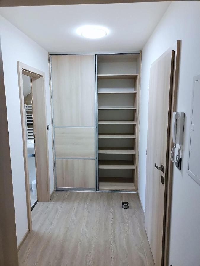 Apartmanovy Dum Sklipek Trutnov Bagian luar foto
